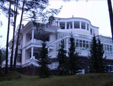 Біля резиденції Путіна звели нові вежі ППО – ЗМІ