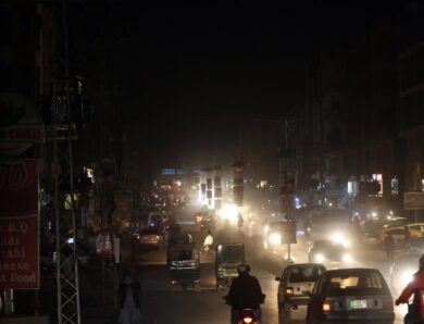 Блокада Ормуза: у Пакистані щодня відключатимуть світло