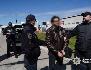 До України естрадували організатора продажу неіснуючих авто для ЗСУ