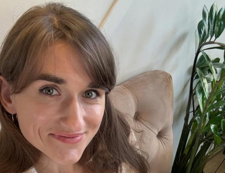 Дрон РФ зруйнував будинок блогерки Даші Євтух