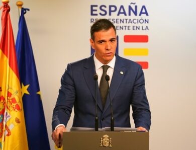 Дружину прем’єра Іспанії звинуватили у корупції