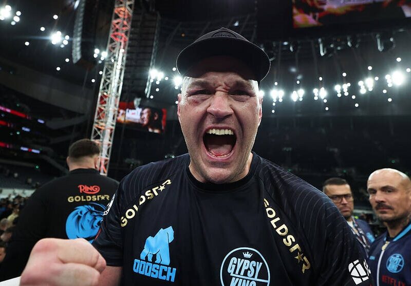 Ф&rsquo;юрі назвав Джошуа боягузом після відмови від бою