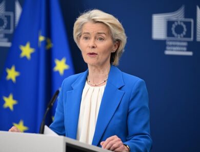 Фон дер Ляєн пропонує скористатись поразкою Орбана