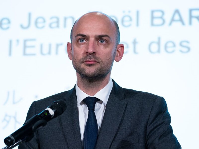 Франція розкритикувала розмови Сіярто з Лавровим