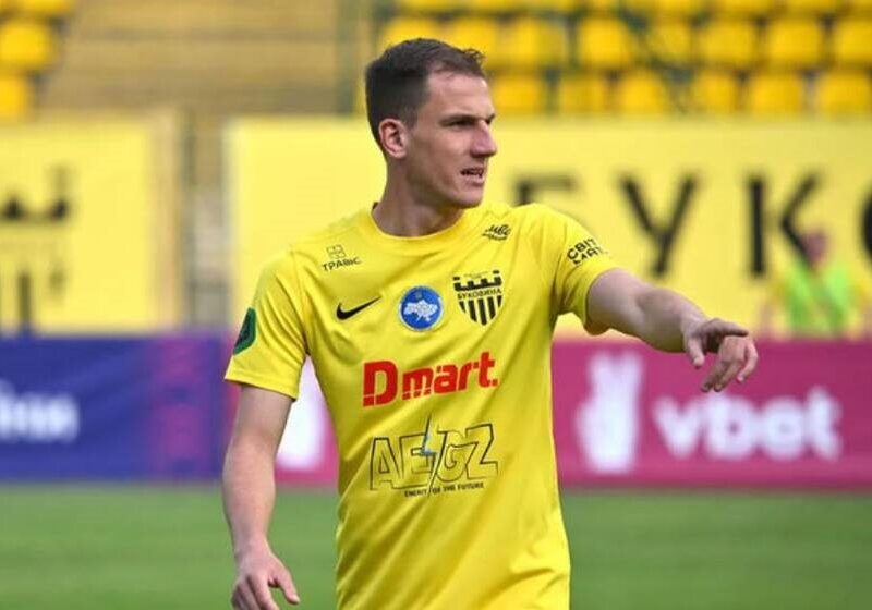 Футболіста Буковини забрали на швидкій під час матчу з Динамо