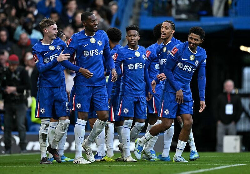 Футболісти Челсі заступилися за скандального гравця