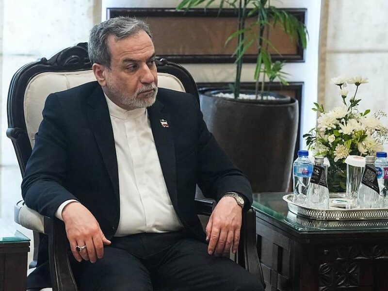 Глава МЗС Ірану приїде в Пакистан на переговори з американцями – ЗМІ