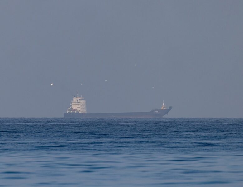 Іран і США говорять про мир. Питання Ормуза