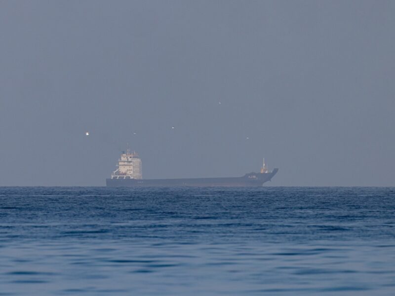 Іран і США говорять про мир. Питання Ормуза