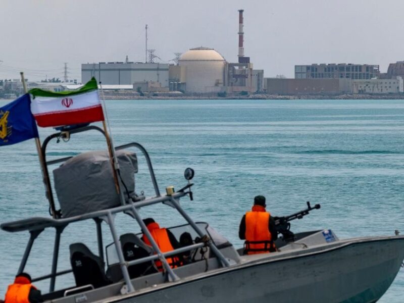 Іран заявив про влучання поблизу Бушерської АЕС