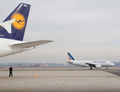 Італія почала обмежувати заправку літаків