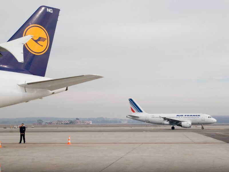 Італія почала обмежувати заправку літаків