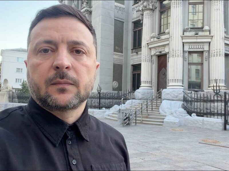 Затвердив сьогодні нові наші операції: якщо Росія не хоче дипломатії, має бути до дипломатії примус