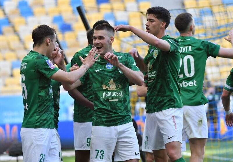 Карпати потужно переграли Рух із трьома забитими під нуль голами