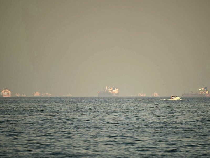 Катар відновив рух суден після блокування Ормузької протоки