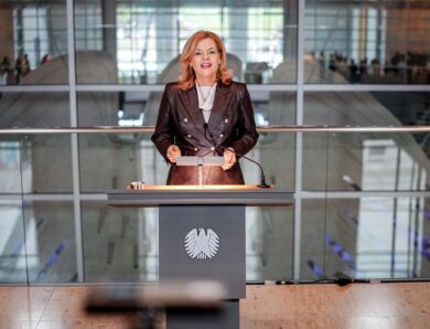 Хакери зламили акаунт у Signal президентки Бундестагу – ЗМІ