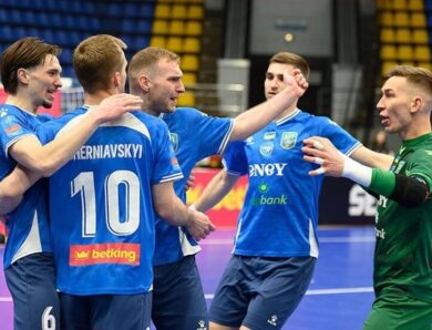 ХІТ уперше в історії клубу зачинає чемпіонську пісню