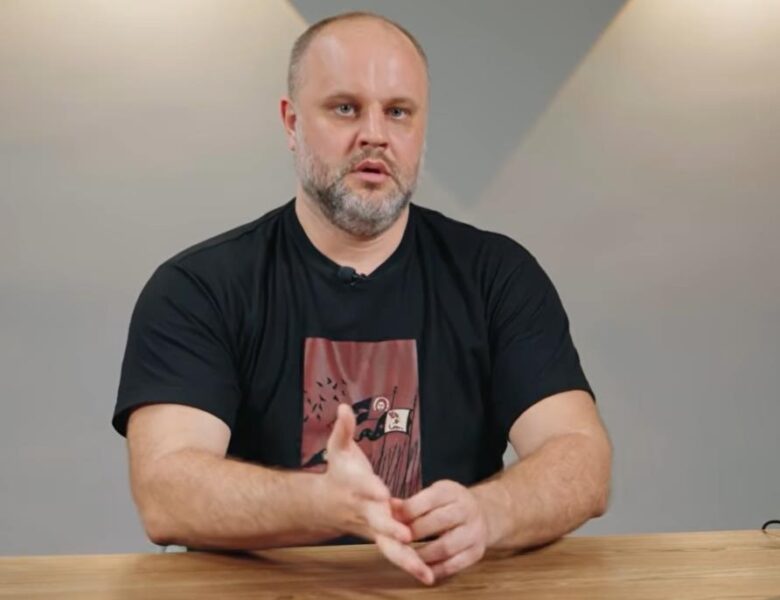 Колишній “народний губернатор ДНР” назвав Путіна “Петрушкою”