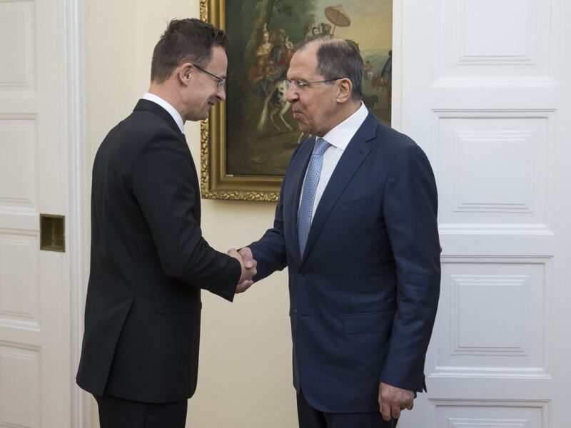 Крот РФ в Євросоюзі. Розмови Сіярто і Лаврова