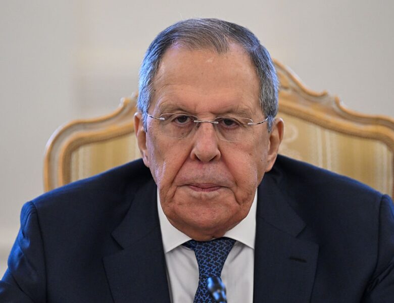 Лавров звинуватив Захід у створенні військового блоку за участю України