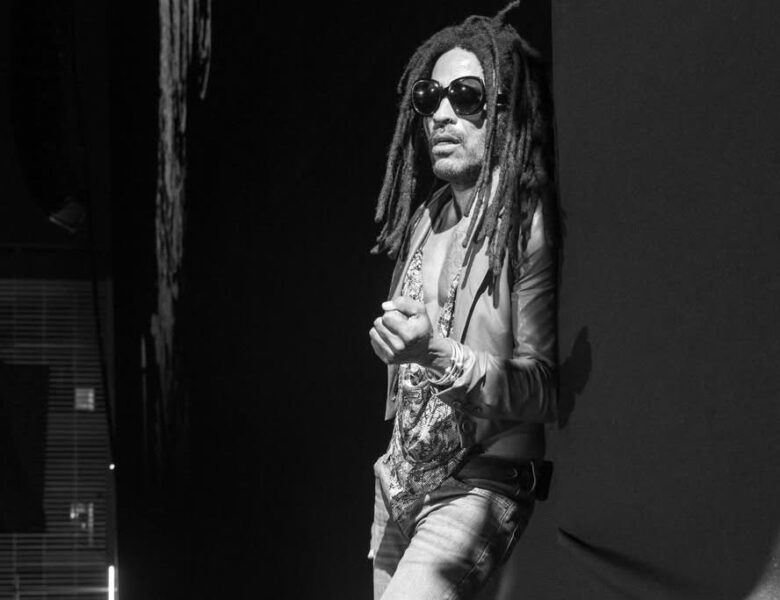 Ленні Кравіц опинився у центрі скандалу через появу в компанії росіян