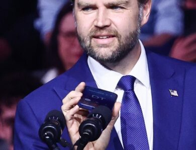 “Люблю Віктора”: Трамп телефоном підтримав Орбана