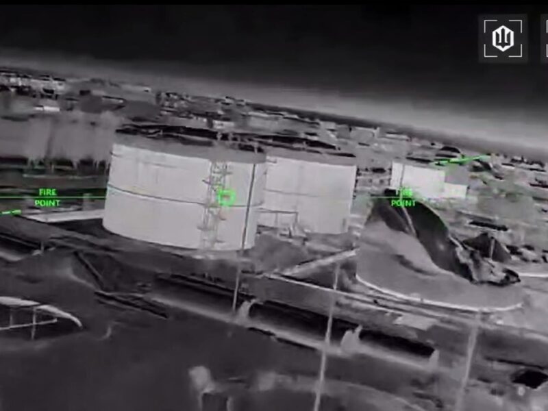 Мадяр показав удари по нафтобазі в Феодосії