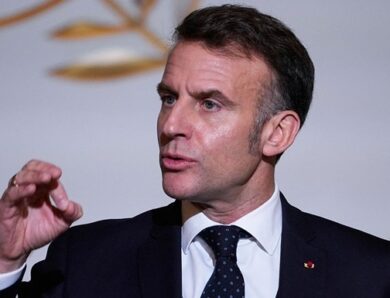 Макрон заявив про неможливість звільнити Ормузьку протоку силою