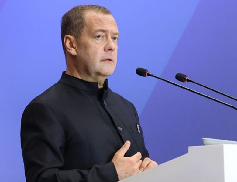 Медведєв назвав “дурниками” тих, хто не вірить у ядерну війну