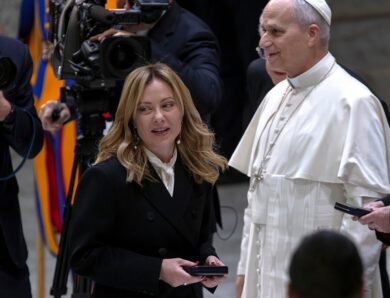 Мелоні стала на захист Папи Лева після критики Трампа