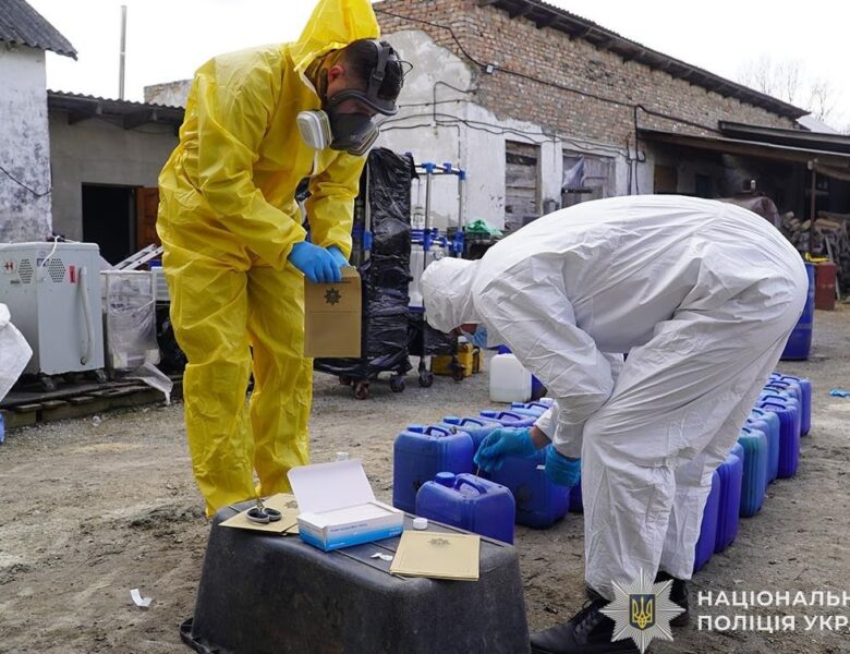 Могли виготовити 2 млн доз: на Тернопольщині ліквідовули наркогрупу