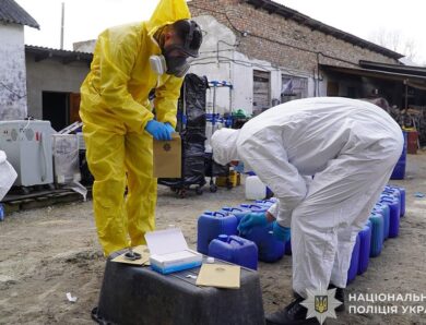 Могли виготовити 2 млн доз: на Тернопольщині ліквідували наркогрупу