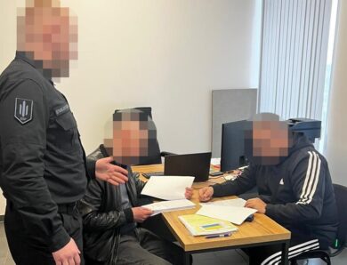 На Дніпропетровщині штабістам виплатили 12 млн “бойових”