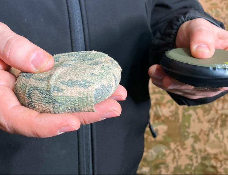 На Херсонщині поліцейський підірвався на “прянику”