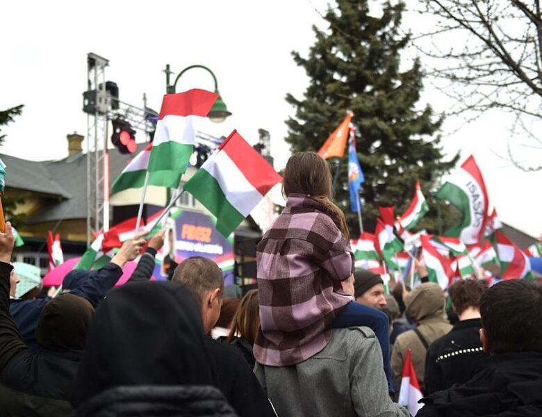 На виборах в Угорщині рекордна кількість охочих голосувати за кордоном