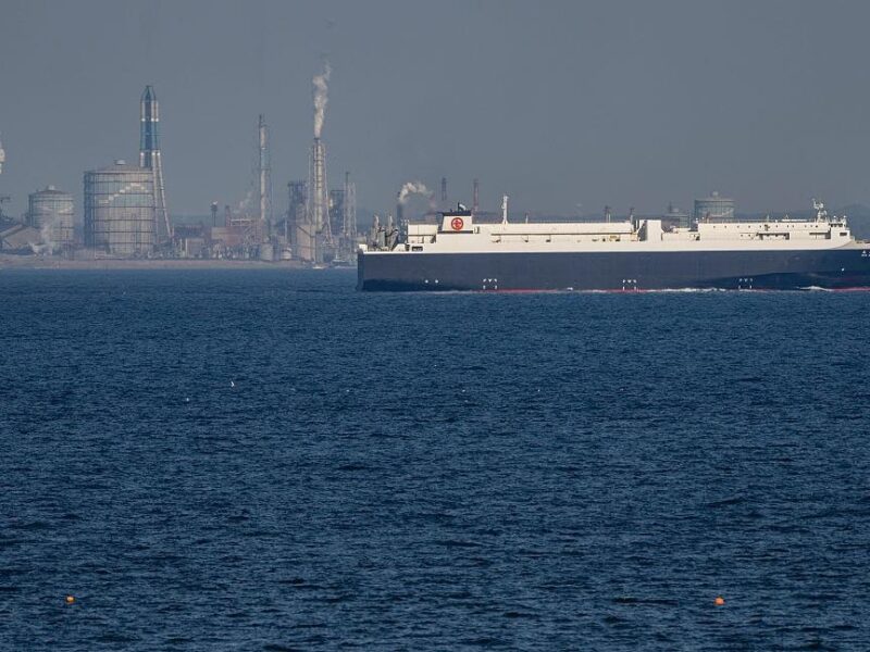 Надія на переговори США й Ірану: ціни на нафту почали падати