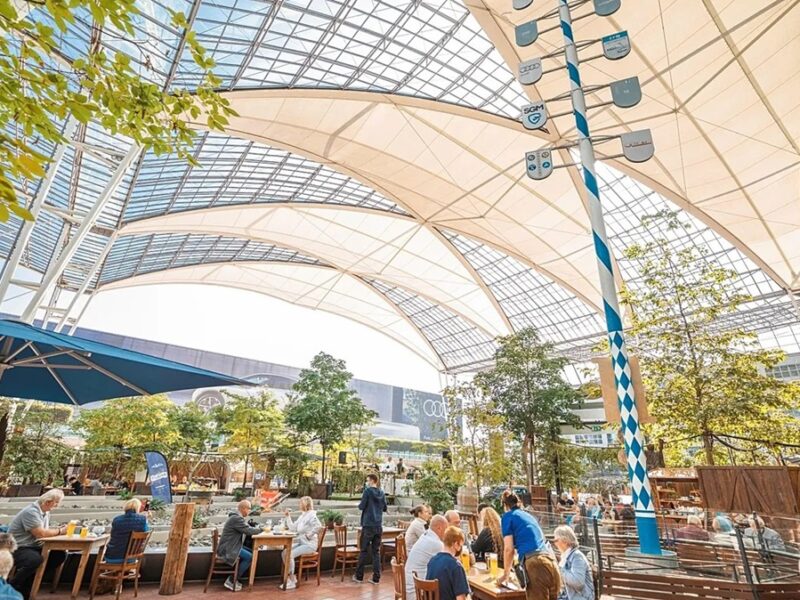 Названо аеропорти світу з найкращою їжею: Європа увірвалась в ТОП-10