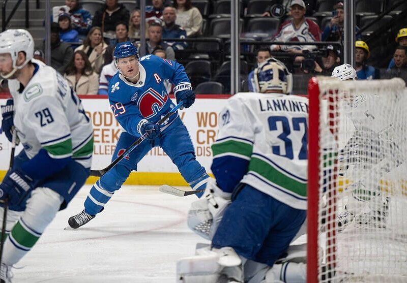 НХЛ: Колорадо та Ванкувер влаштували гольове шоу