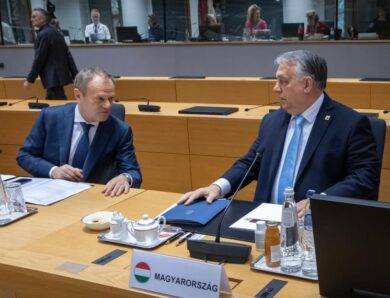 Орбан накинувся на Туска через відео про “руку Путіна”