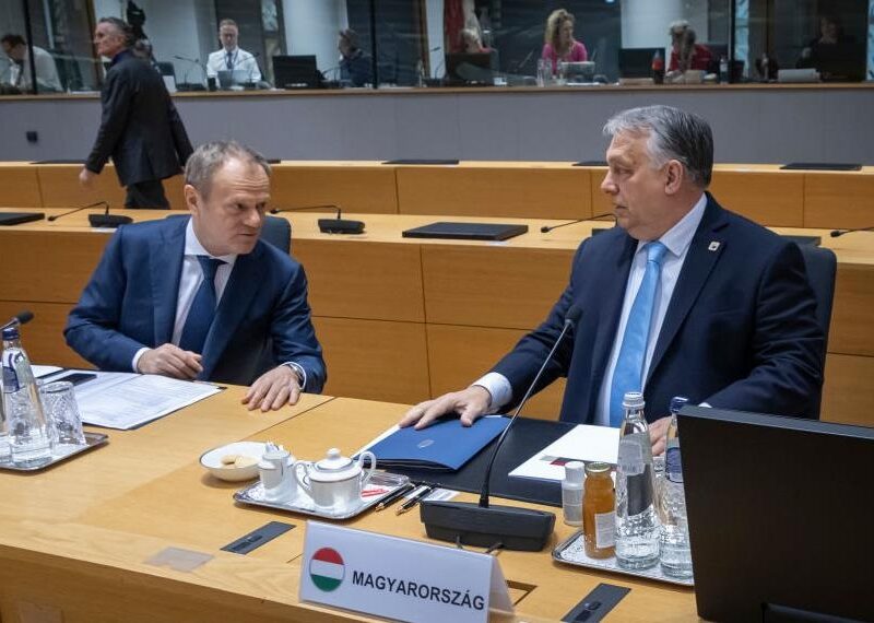 Орбан накинувся на Туска через відео про “руку Путіна”