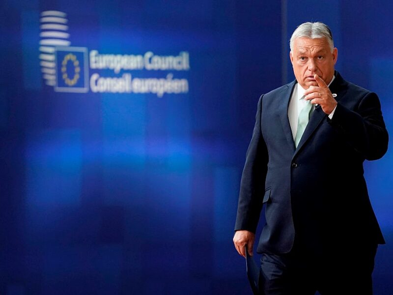 Орбан вимагає від ЄС зняти санкції з РФ через енергокризу