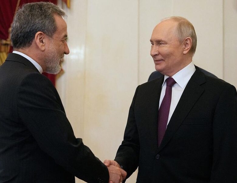 Путін пообіцяв главі МЗС Ірану “сприяти миру”