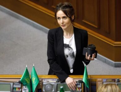 Рада підтримала складання повноважень нардепа від Слуги народу