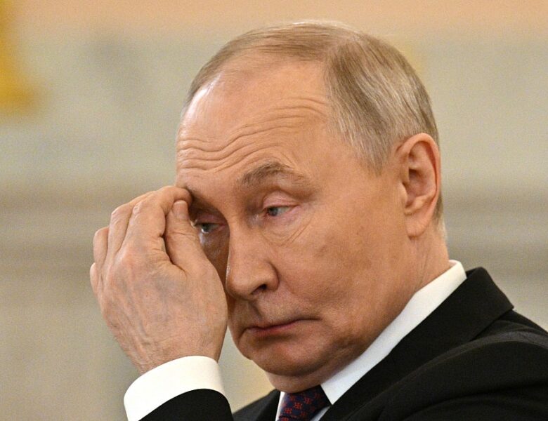 Рейтинг Путіна скотився до мінімуму за час війни