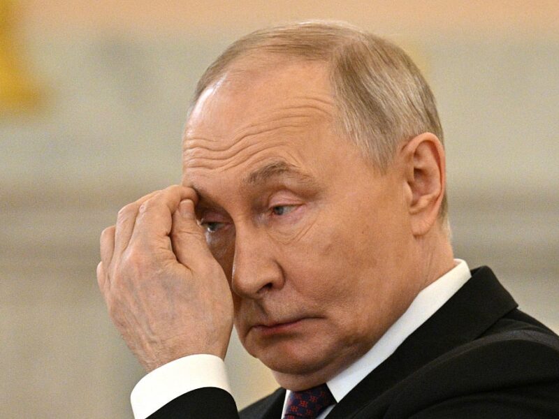 Рейтинг Путіна скотився до мінімуму за час війни