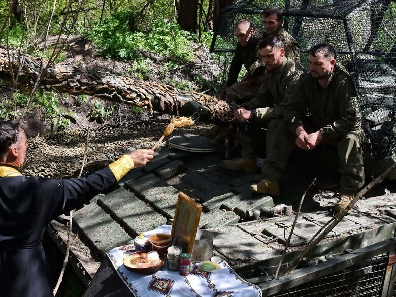 Режим тиші на Великдень: чи будуть на свято припинені бойові дії