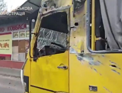 РФ атакувала маршрутку у Херсоні, 7 постраждалих