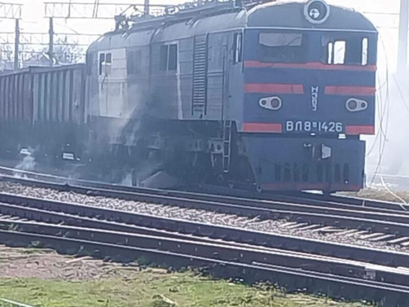 РФ ударила по залізниці: евакуйовано 500 пасажирів на Дніпропетровщині