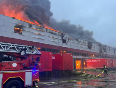 РФ вдарила по Луцьку, палають склади