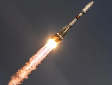 РФ запустила в космос ракету Союз із військовими супутниками